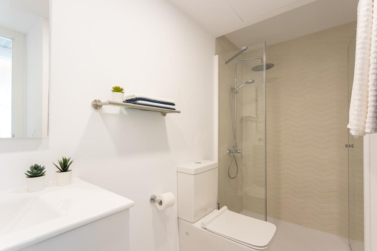 Club Delta Apartments By Ghr Rentals Михас Екстериор снимка