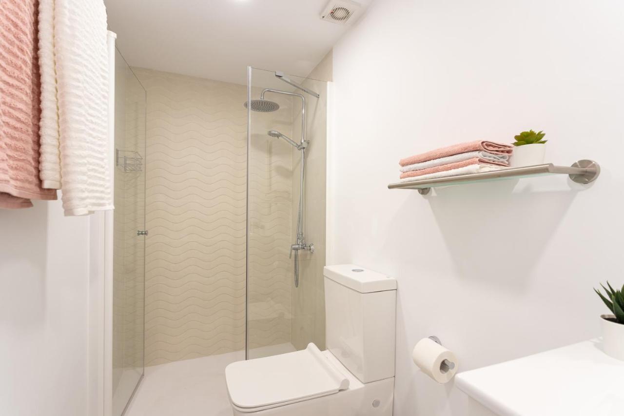 Club Delta Apartments By Ghr Rentals Михас Екстериор снимка